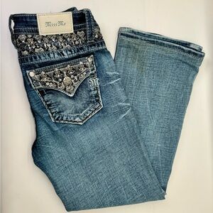 Miss Me Mid Rise Women's Jeans Size 26x26 Light Wash Embroidered Bling Pockets